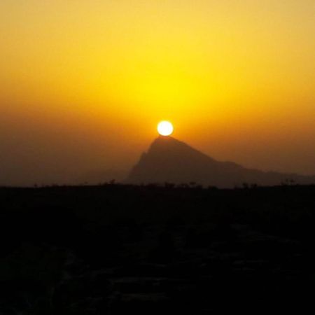 فندق Abu Omair Jabal Shams House Al Ḩamrāʼ الغرفة الصورة